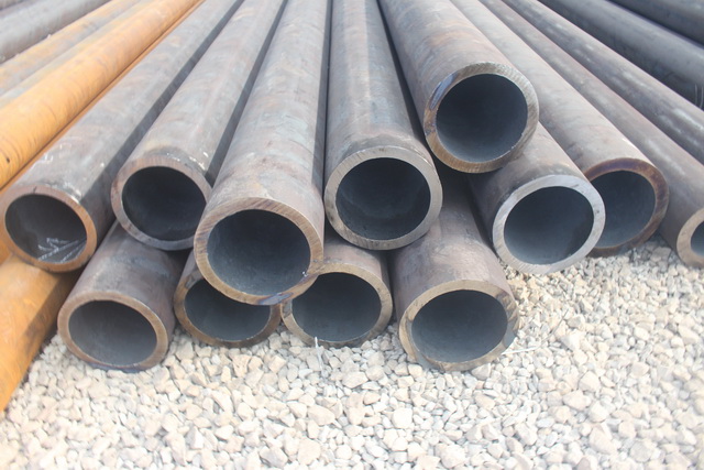 Q345E無縫鋼管.JPG Q345E無縫鋼管.JPG